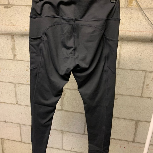 Women’s Legging workout - Picture 3 of 4